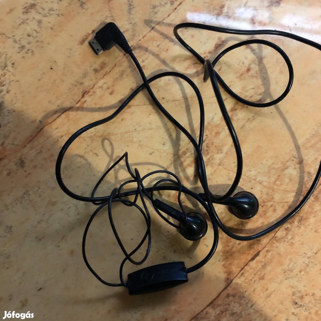 Samsung vezetékes headset