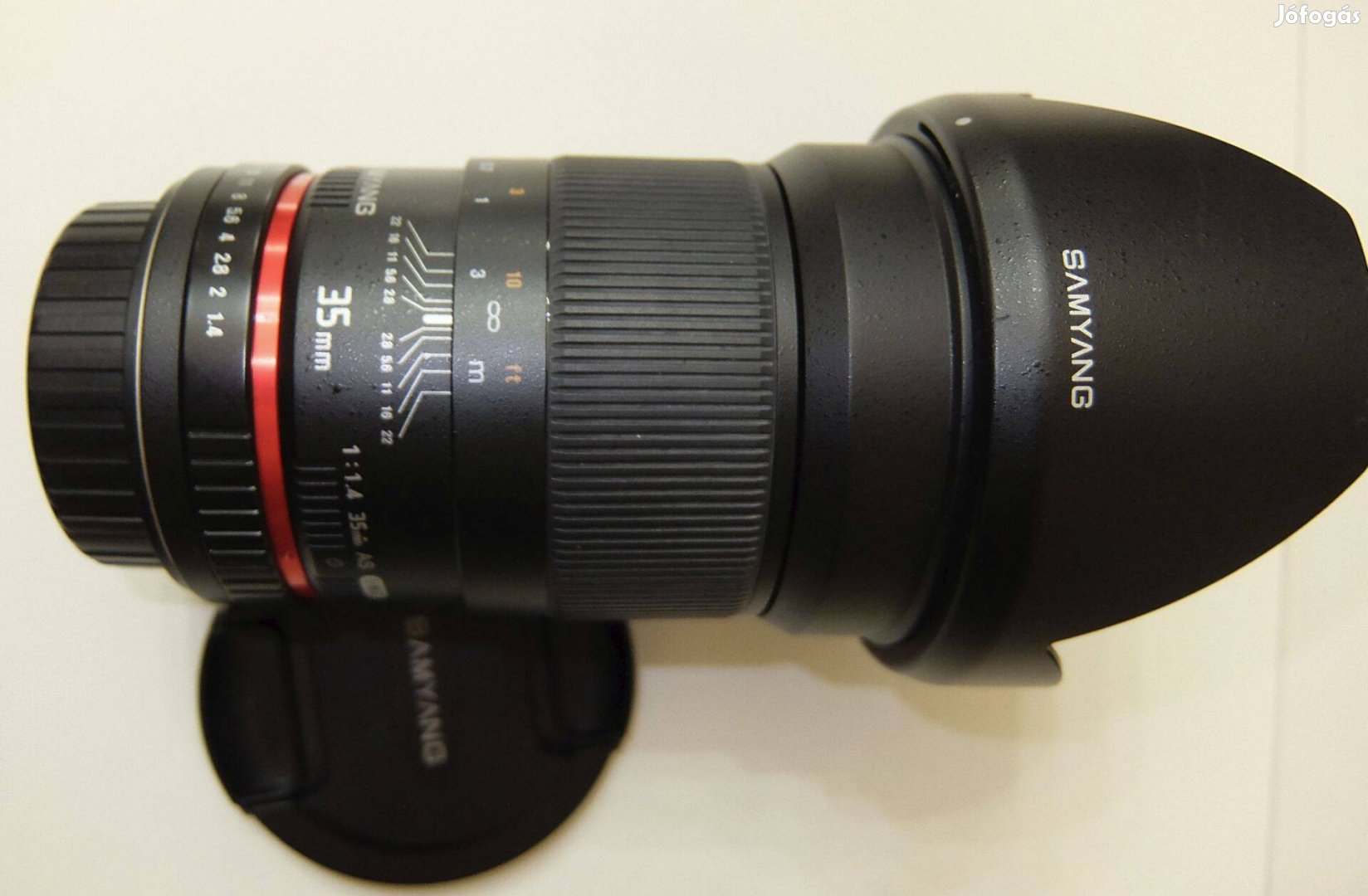 Samyang 35mm F1.4 Canon EF dobozával szép állapotban ajándékáron