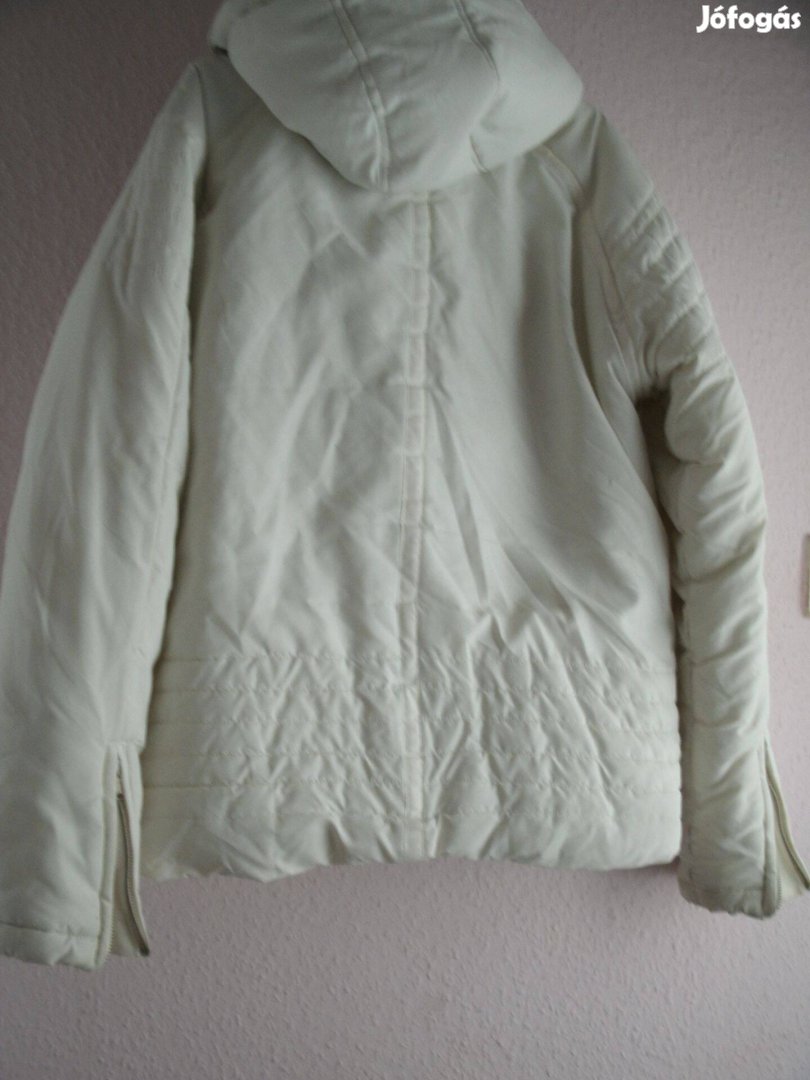 Sancred XL fehér kapucnis vastag dzseki, kapucnija levehető