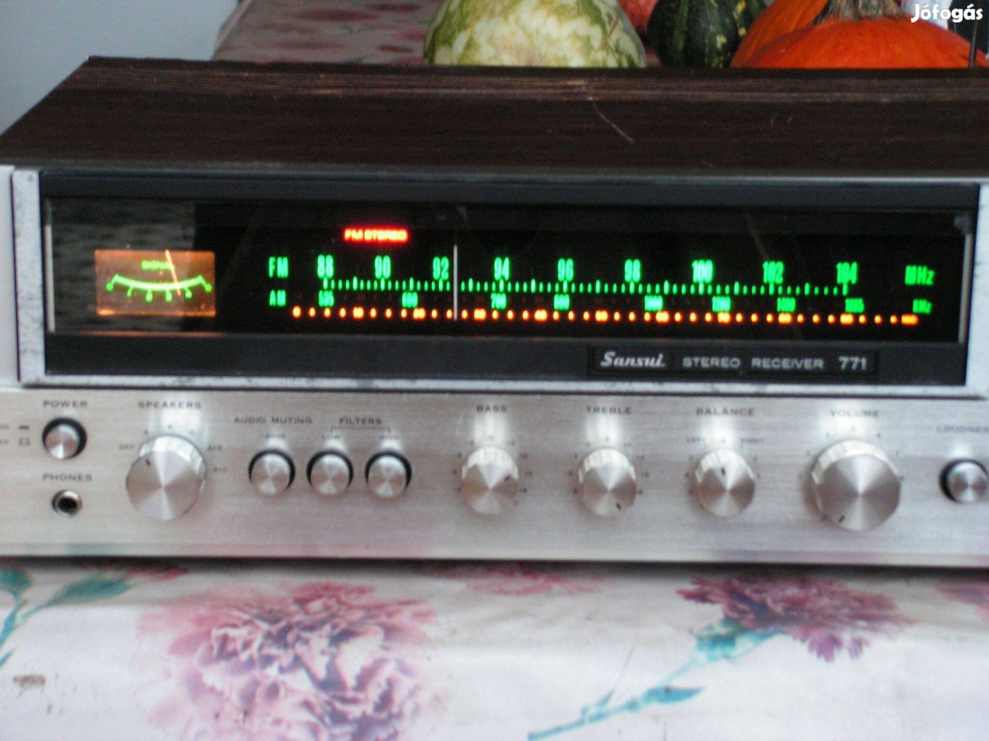 Sansui 771 sztereó rádiós erősítő. Receiver