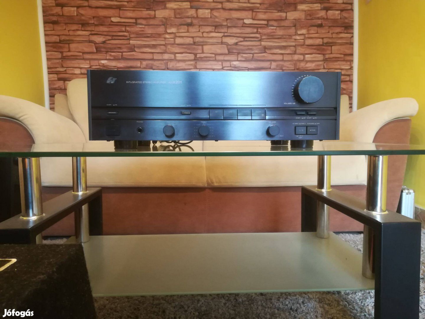 Sansui AU-X201 sztereó erősítő