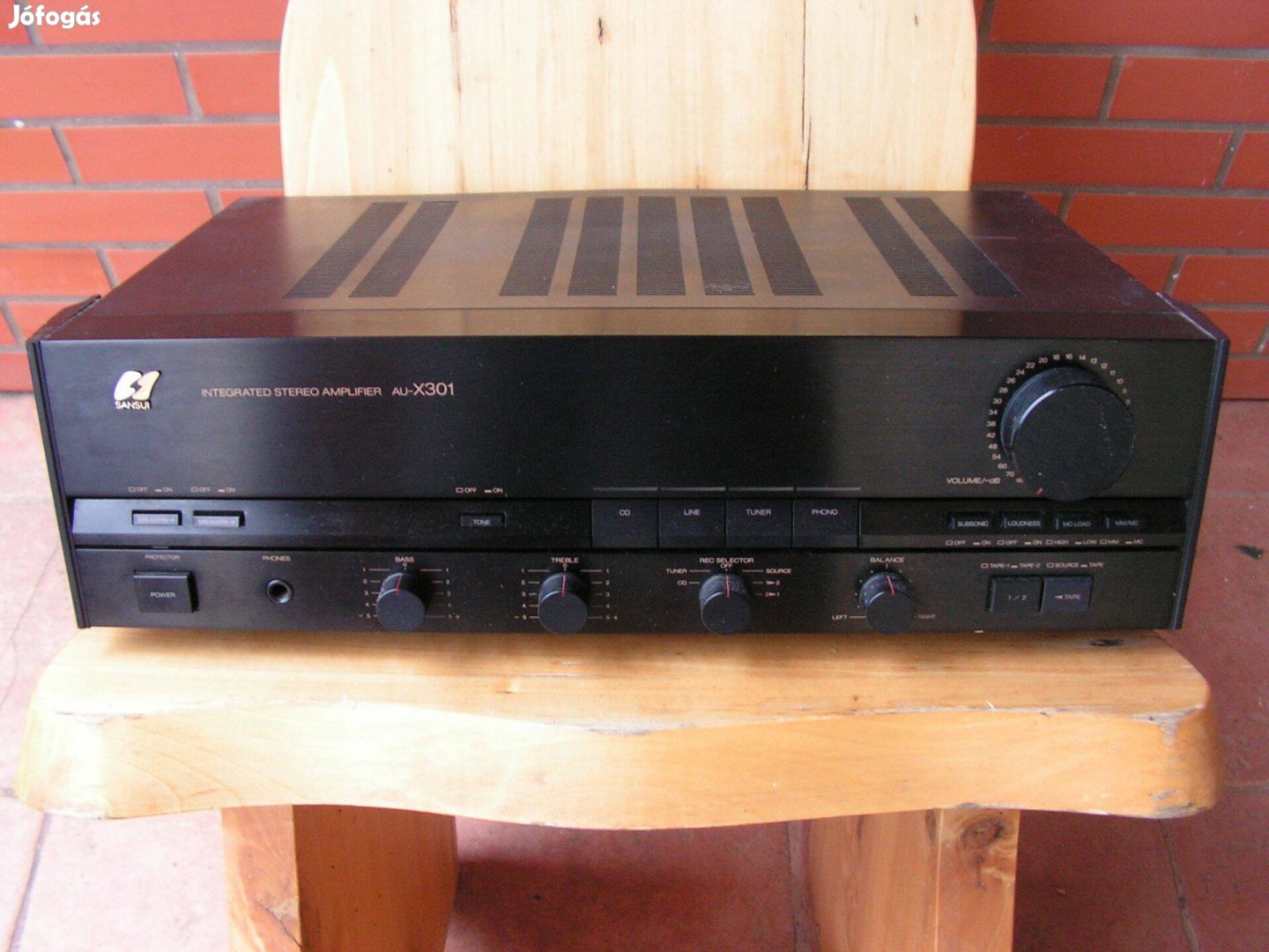 Sansui AU X 301 integralt sztereó erősítő. 2 x 65 watt