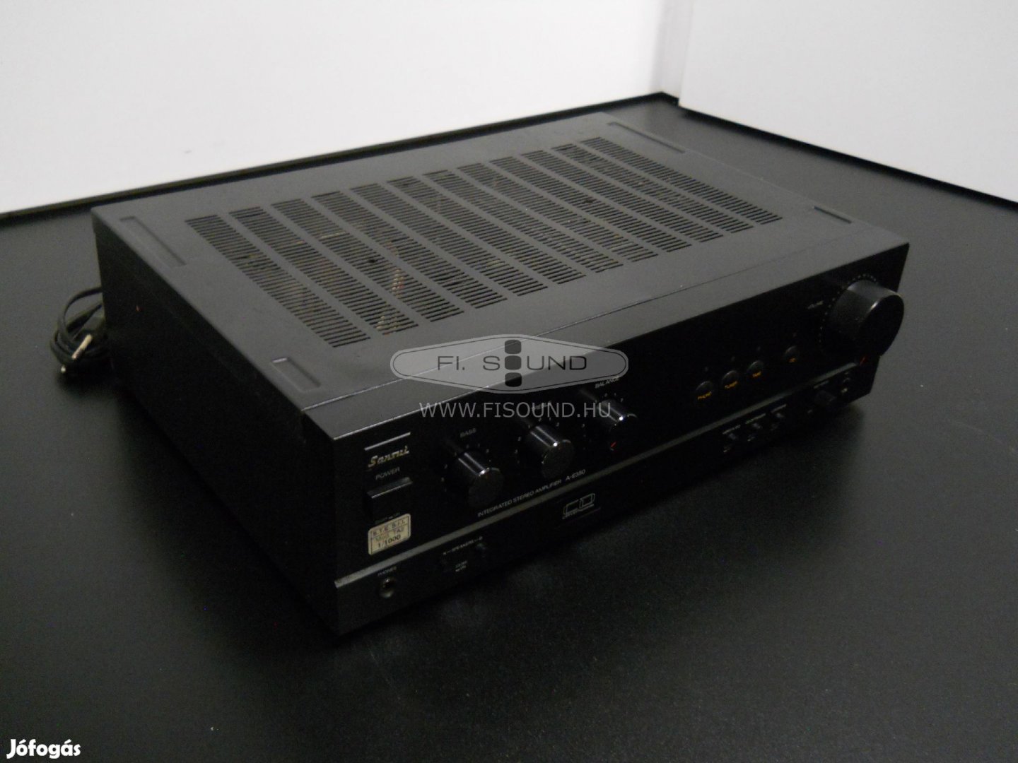 Sansui A-E350 ,2x65W,4-16 ohm,4 hangfalas sztereo erősítő