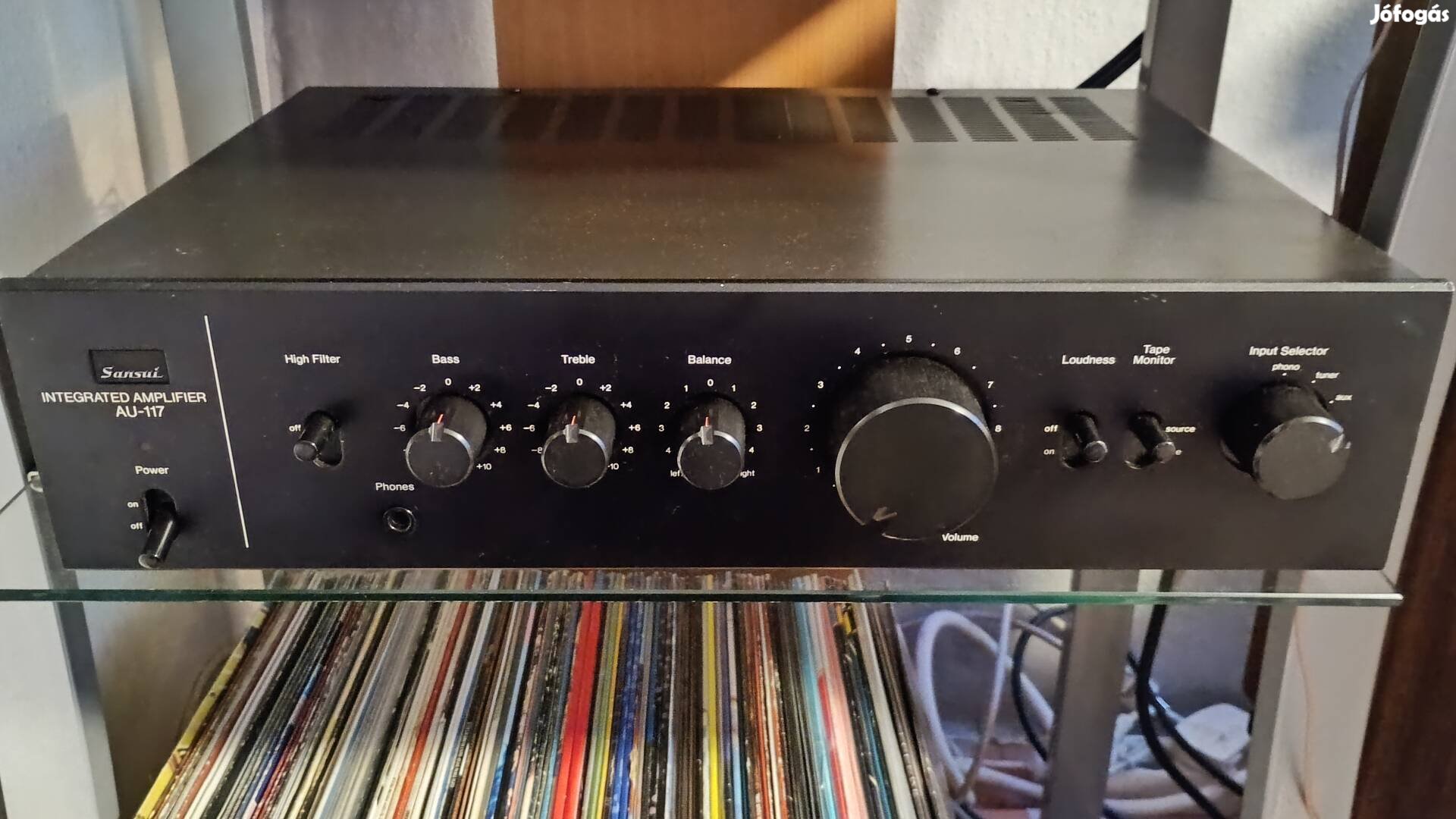 Sansui Au-117 erősítő