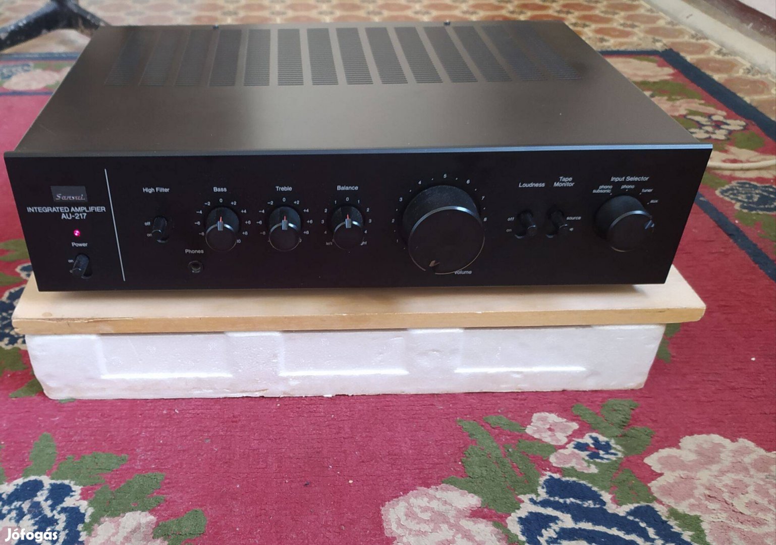 Sansui au-217 sztereó erősítő