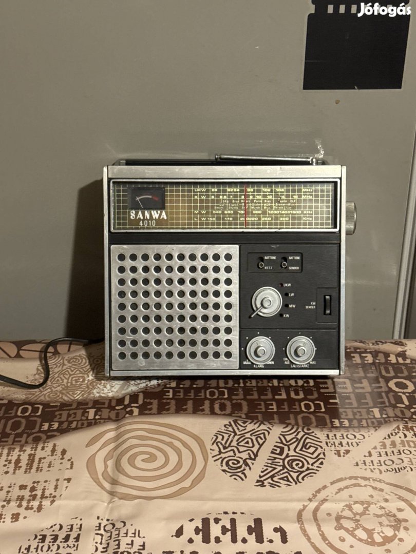 Sanwa 4010 régi hordozható rádió