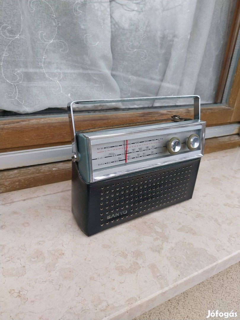 Sanyo 831 rádió
