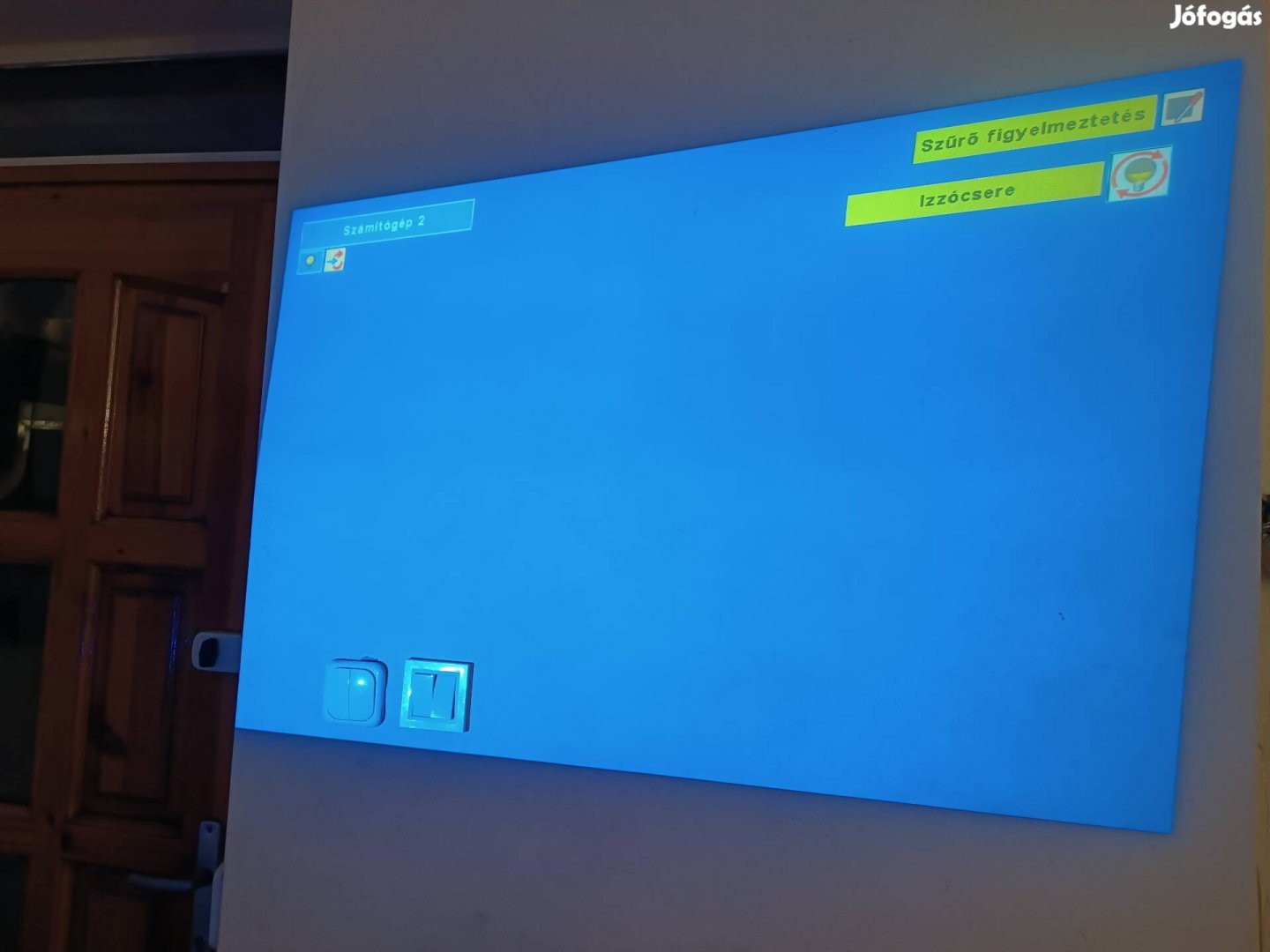 Sanyo CLX-Xu88 projektor