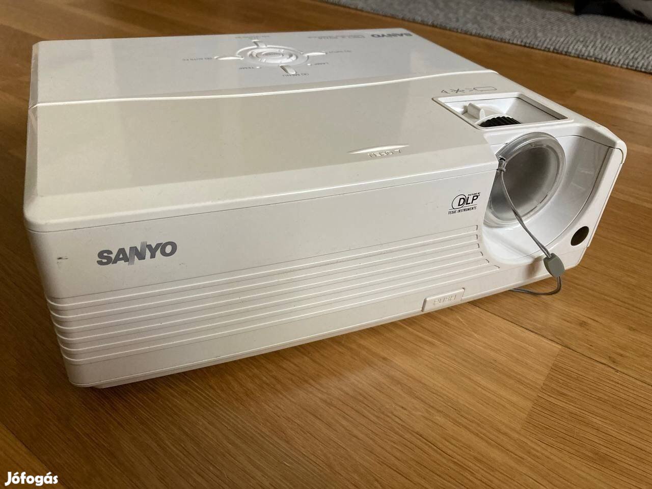 Sanyo PDG-DSU20E DLP VGA projektor