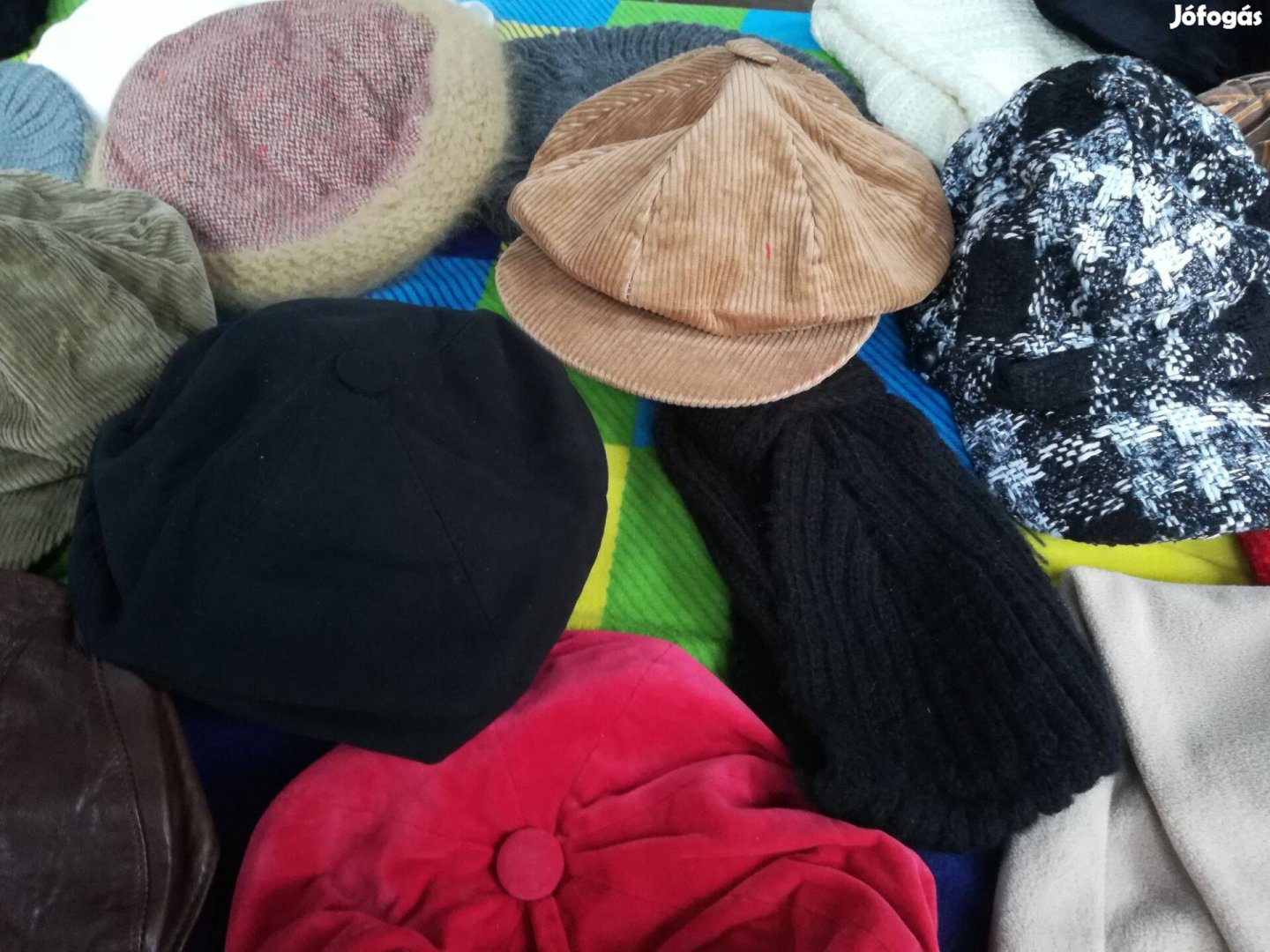 Sapkák,többféle színben szinte újak!78