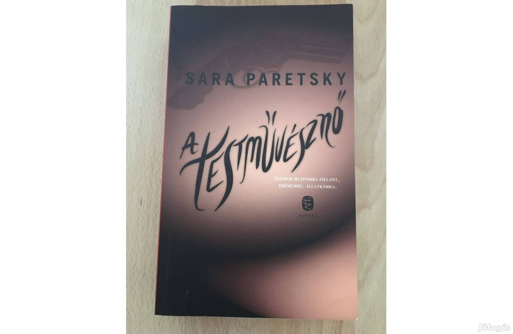 Sara Paretsky: A testművésznő