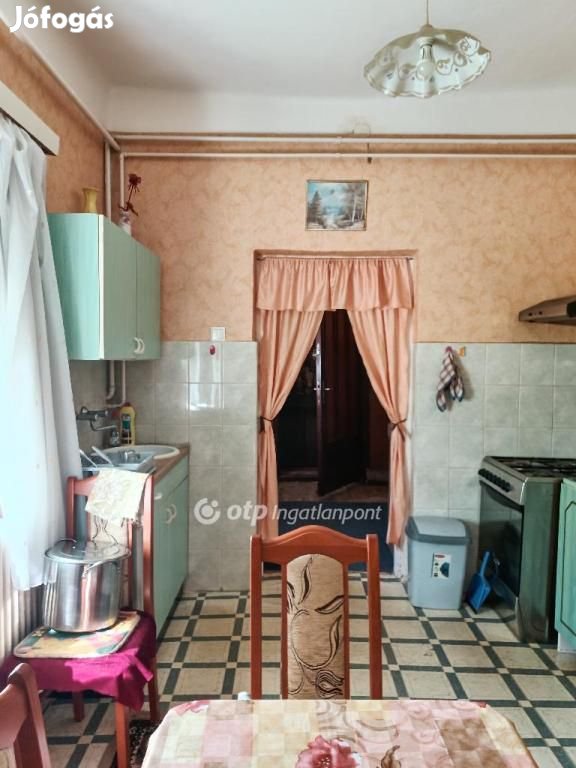 Sárándi eladó 60 nm-es ház