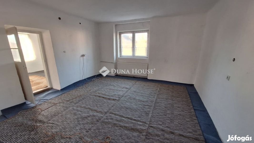 Sárbogárdi eladó 91 nm-es ház