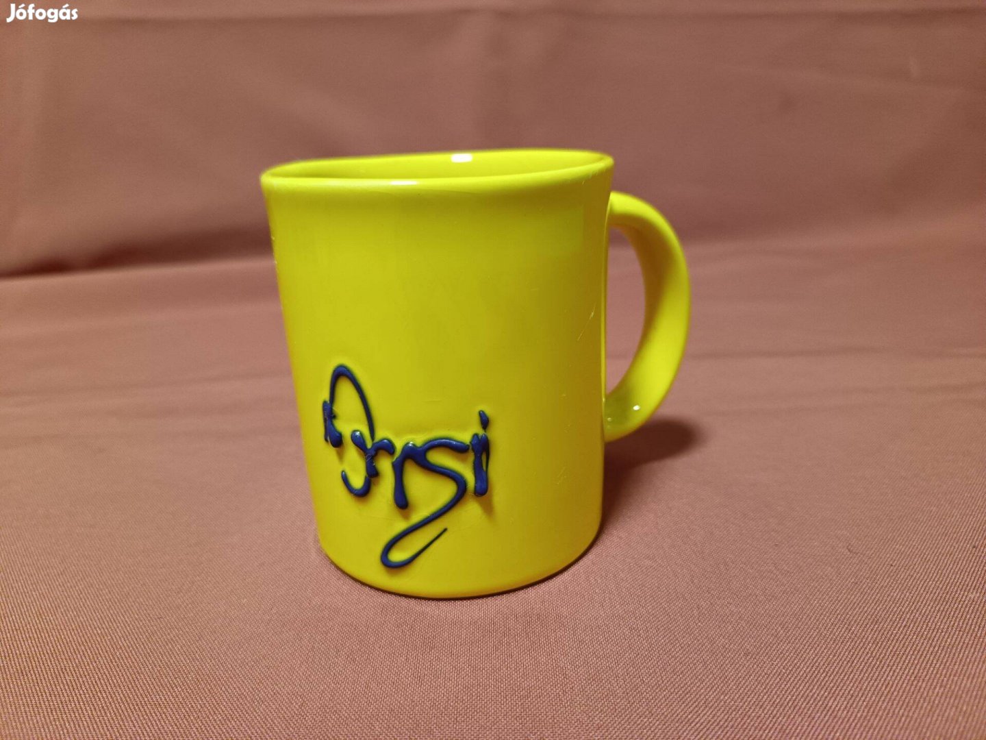 Sárga ORSI neves bögre eladó !