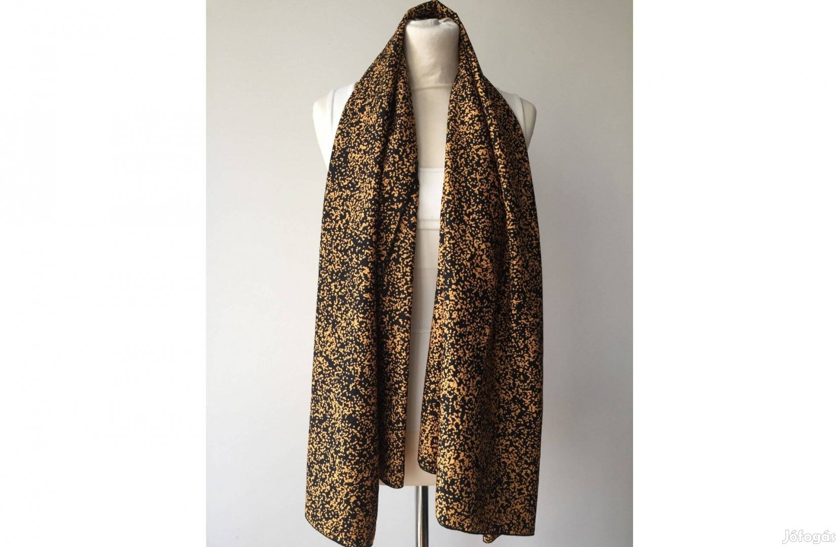 Sárga, pöttyögetett mintás nagy sál, kendő 160 x 120 cm