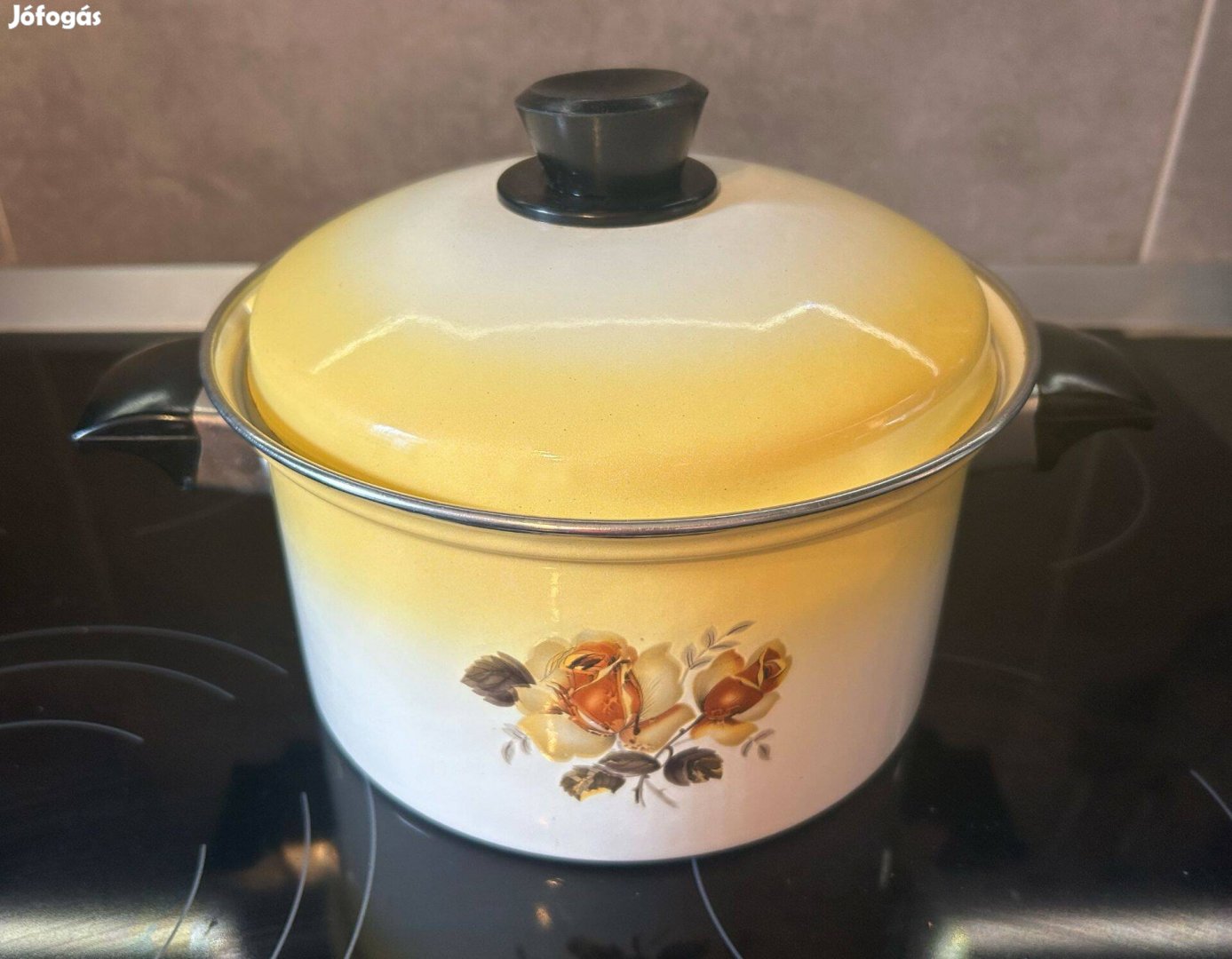 Sárga rózsás fazék fedővel, újszerű