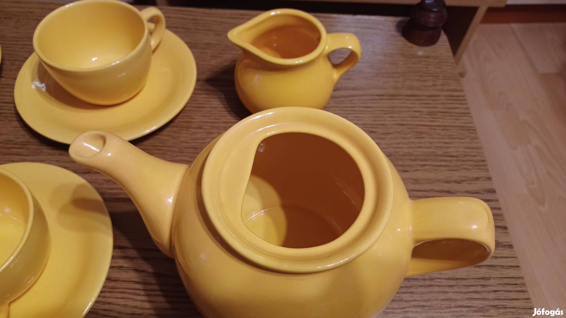 Sárga tea készlet