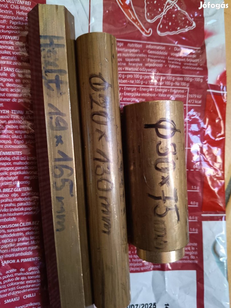 Sárgaréz anyag rövid darabok!