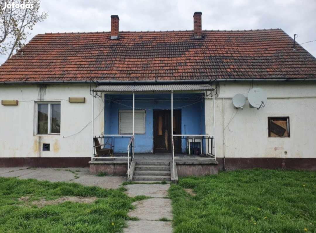 Sarkad eladó családi ház!