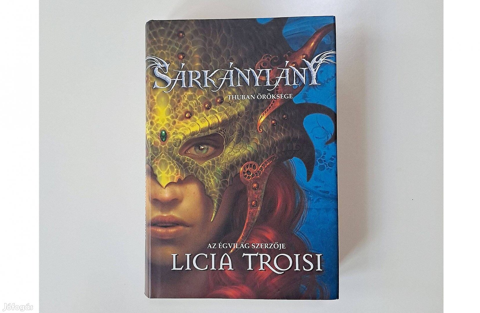 Sárkánylány (szerző: Licia Troisi)