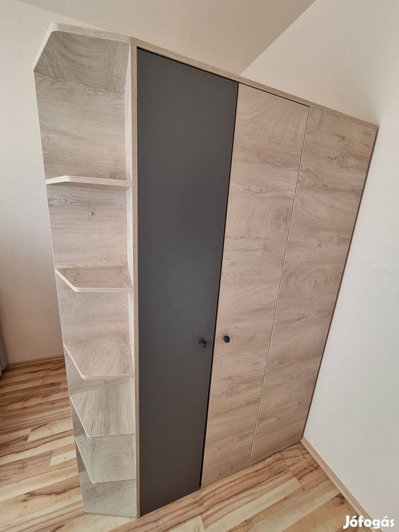 Sarok gardróbszekrény tölgy/antracit színben