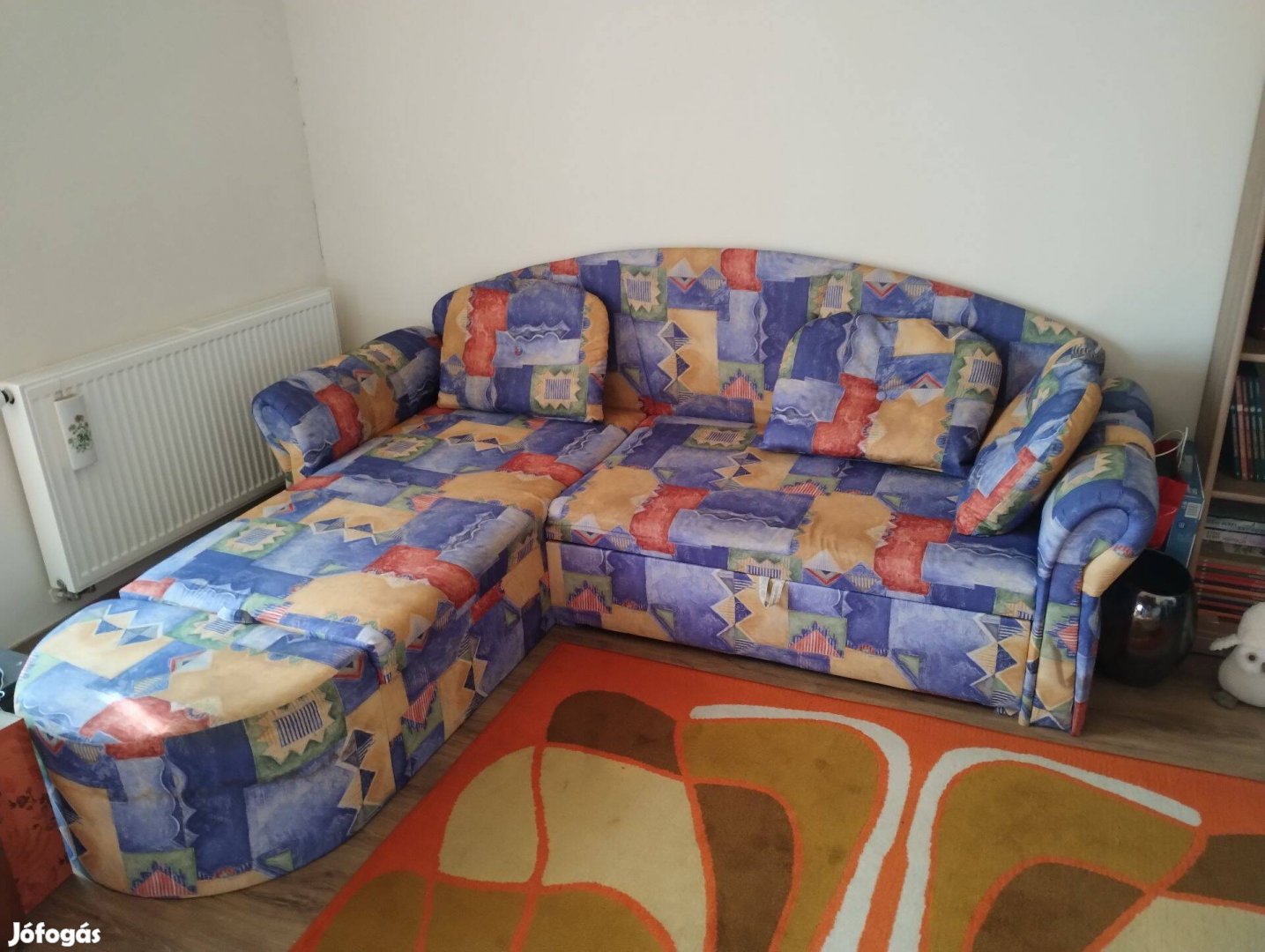 Sarok kanapé kihúzható ányneműtartós