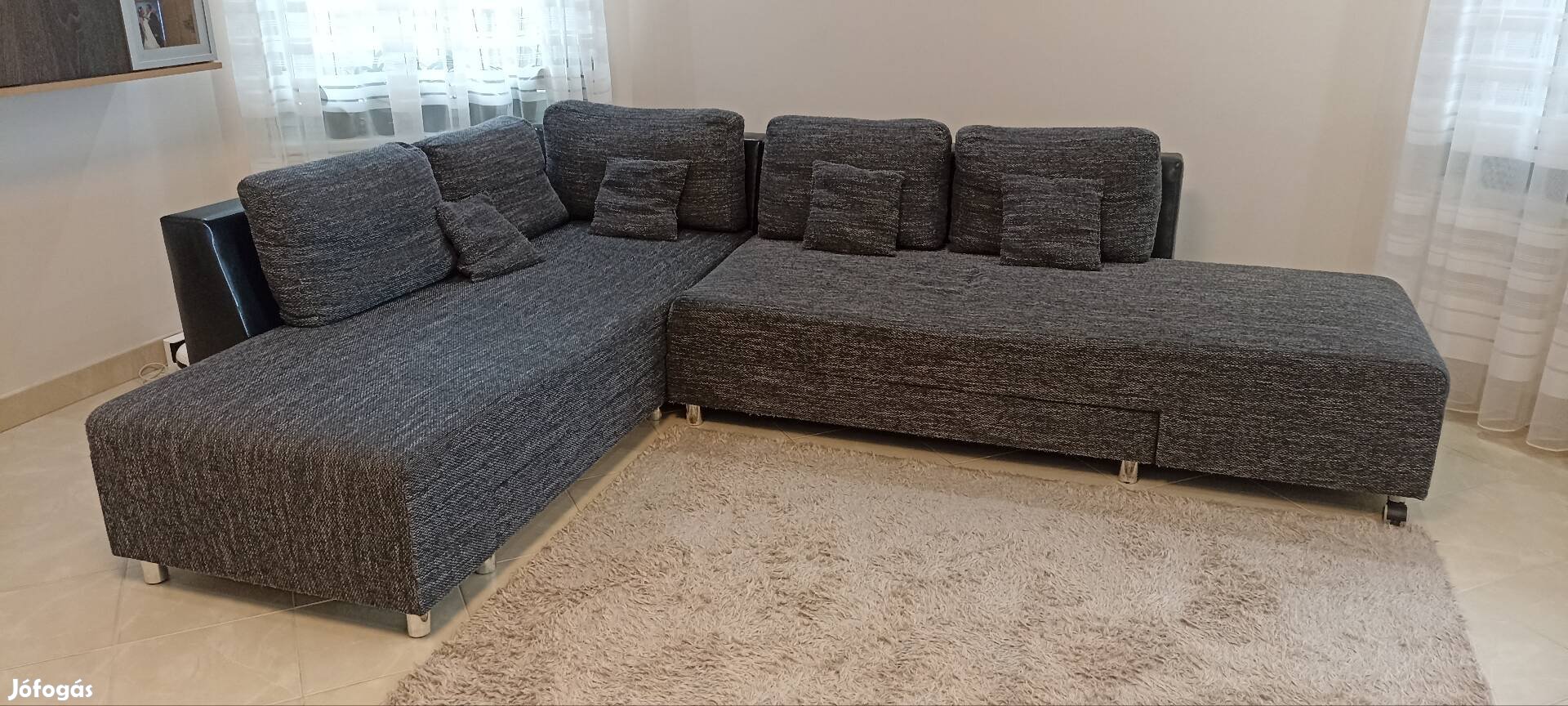 Sarokkanapé, L kanapé