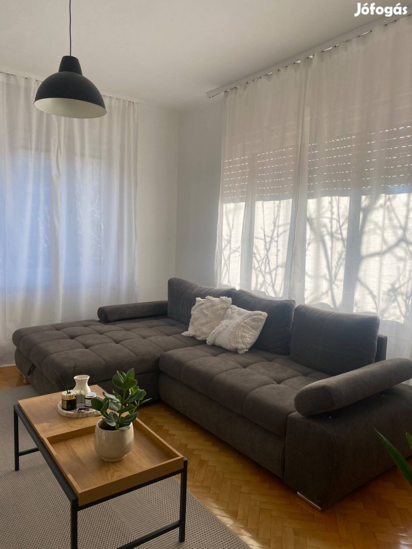 Sarokkanapé, kihúzható, ágyneműtartóval