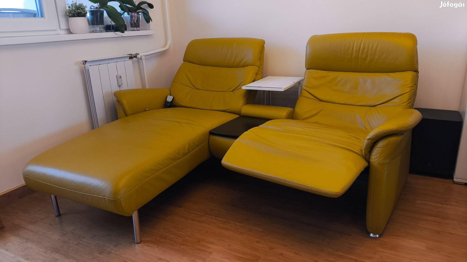 Sarokkanapé bőr eladó, dönthető, relax funkció, fűthető, konnektoros