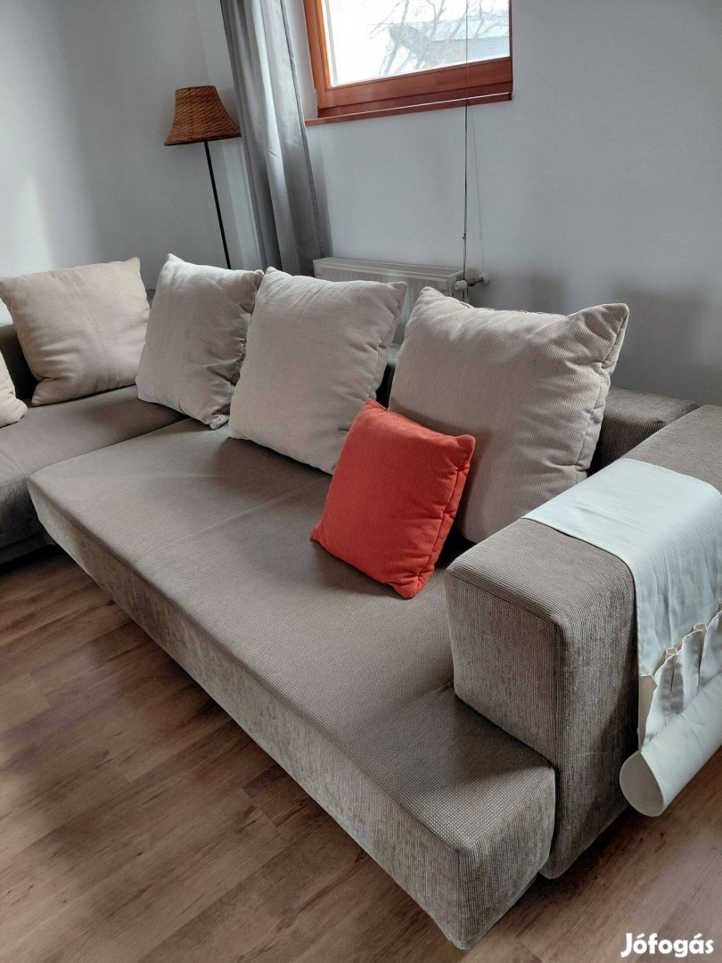 Sarokkanapé kihúzható