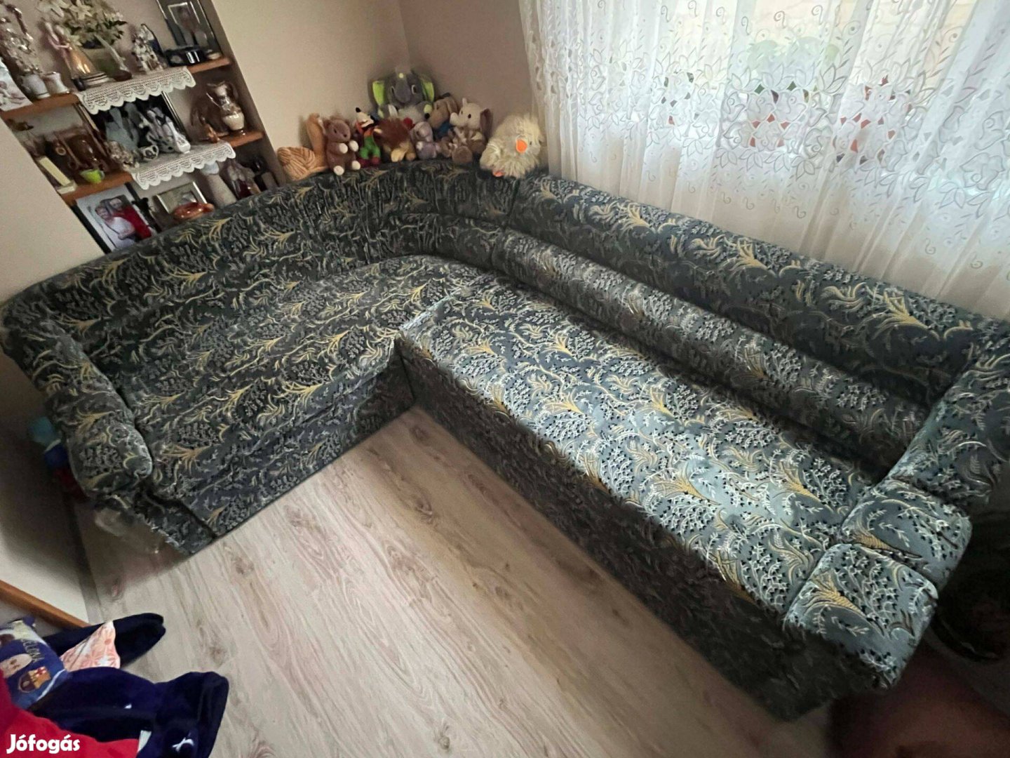 Sarokkanapé kihúzhatós