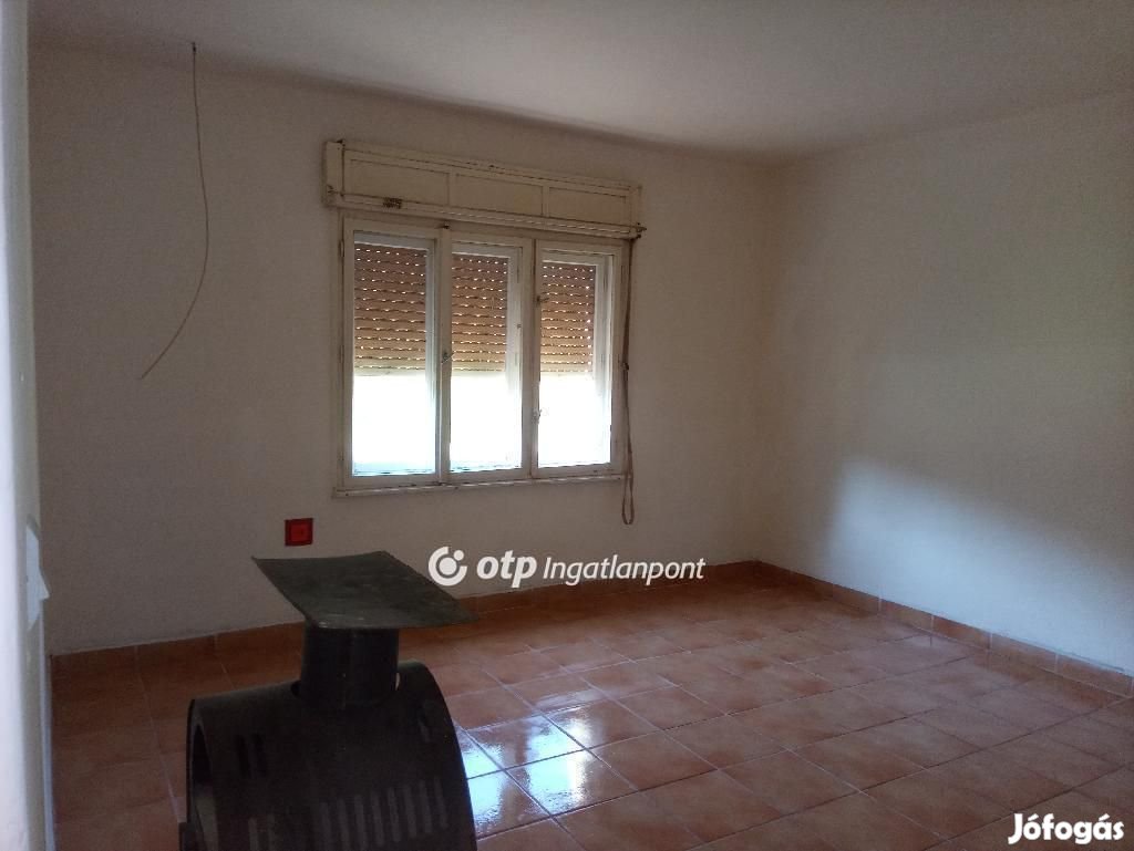 Sásdi eladó 67 nm-es ház