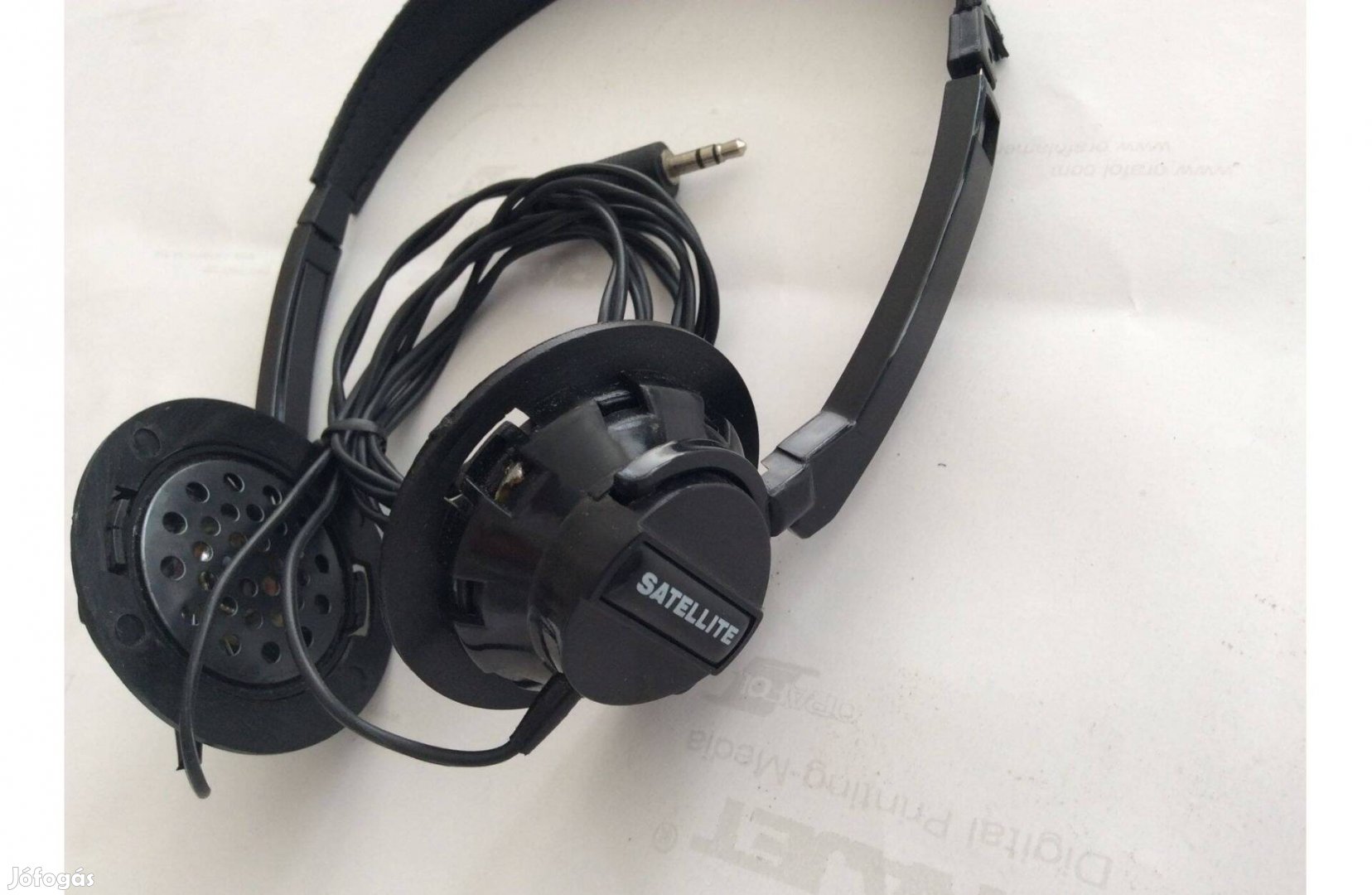 Satellite fejhallgató Walkman fülhallgató retró
