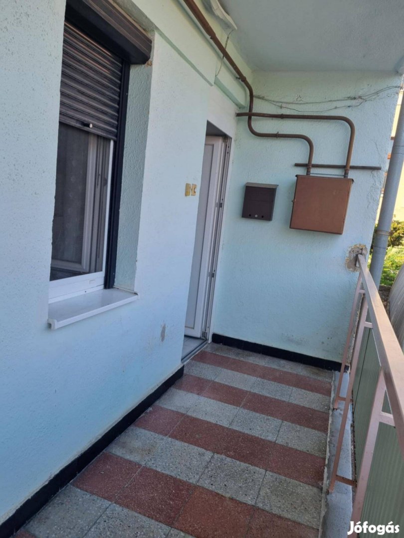 Sátoraljaújhelyi 65nm lakás eladó!