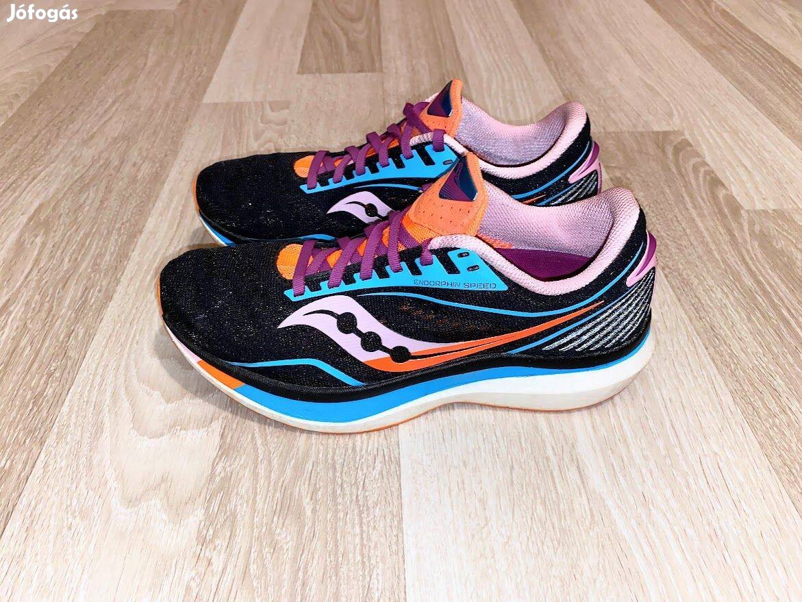 Saucony Endorphin Speed futó cipő 41 -es