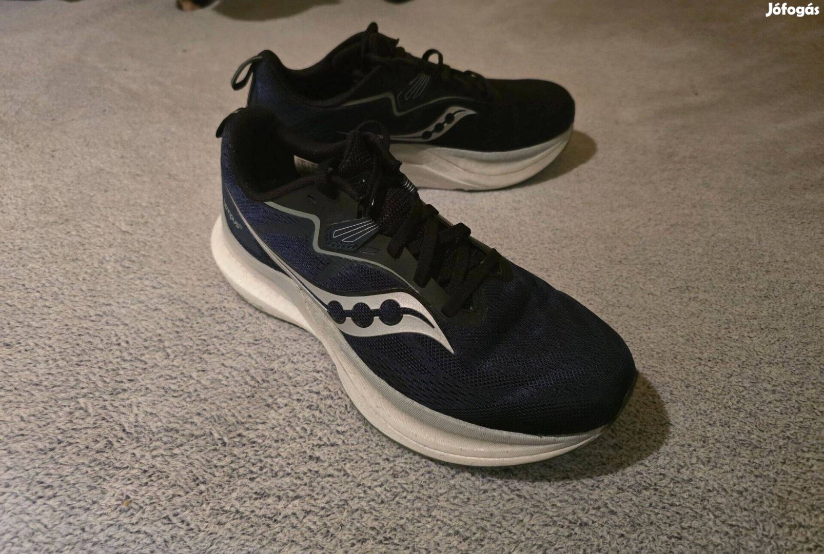Saucony Tempus 2 futócipő 8. 5-ös méret, Navy Black