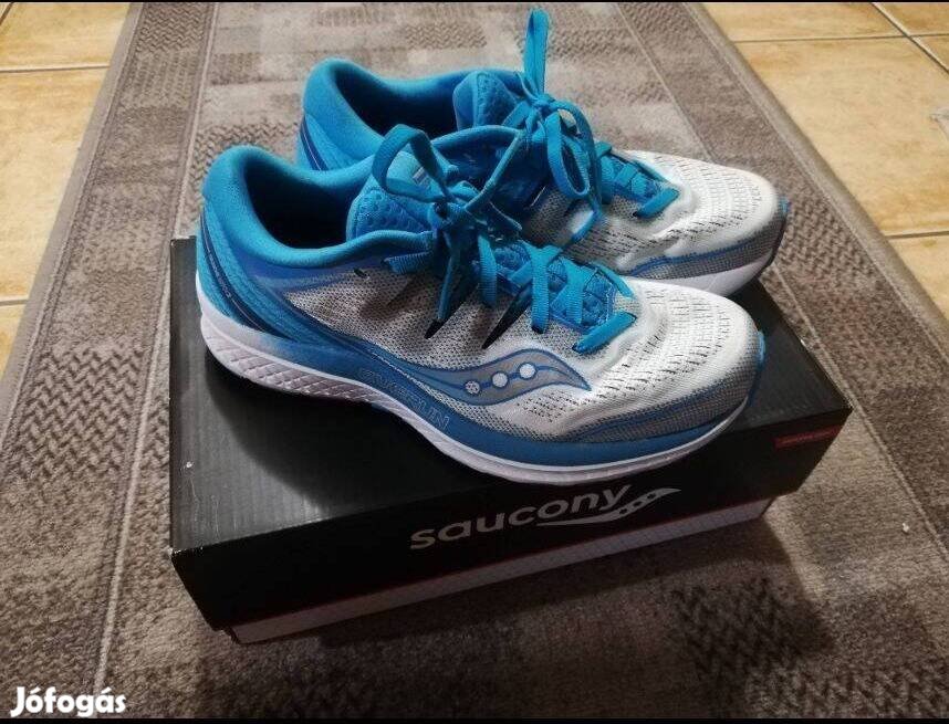 Saucony futócipő féláron