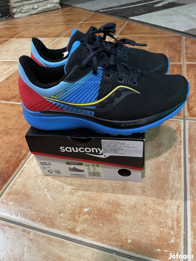 Saucony futócipő új 40,5