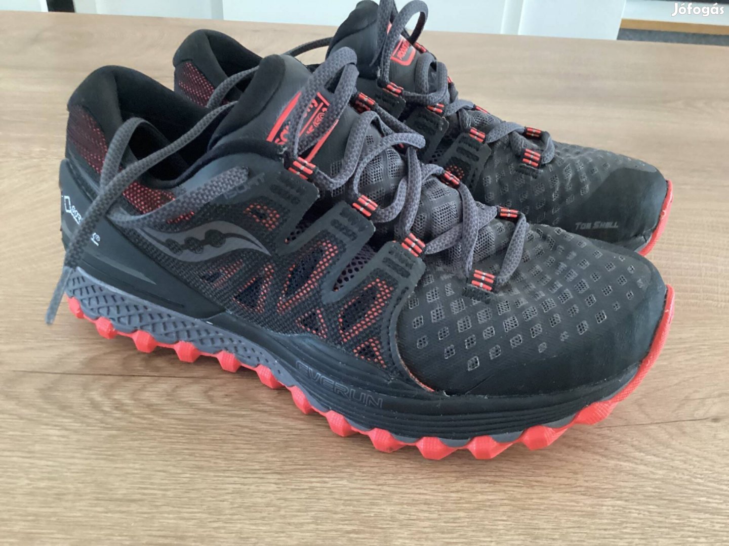 Saucony női cipő 38,5