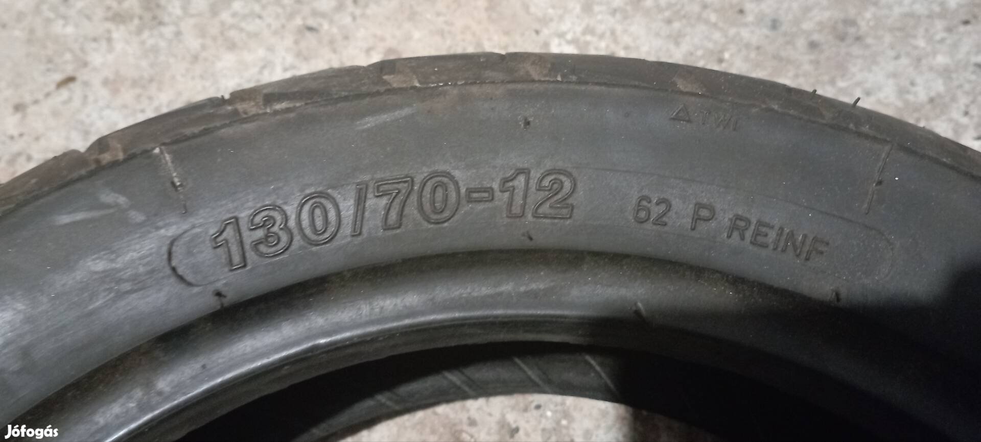 Sava robogó gumi eladó 