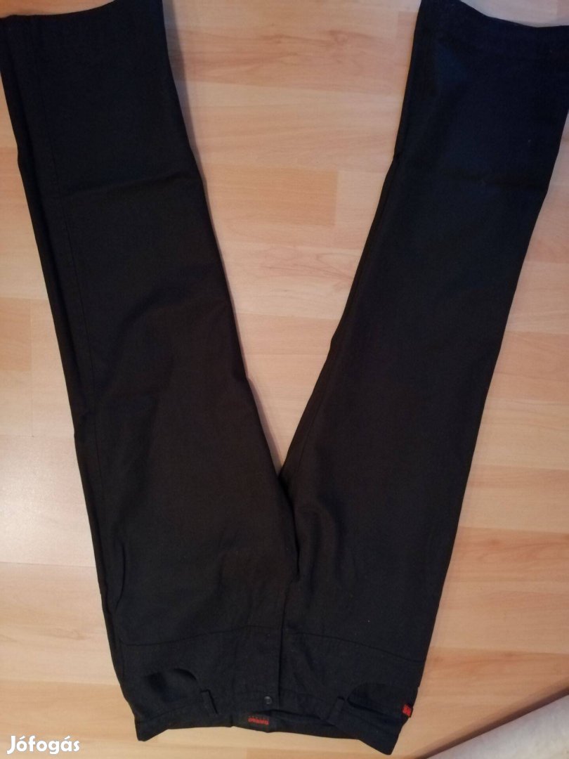 Saxoo fekete nadrág 32-es méretben derék: 42cm hossz: 105cm