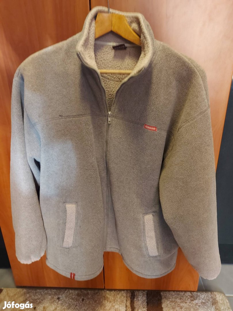 Saxoo vastag polár pulóver.