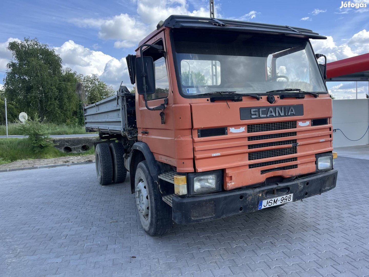 Scania 4x2 3 oldalra billencs 