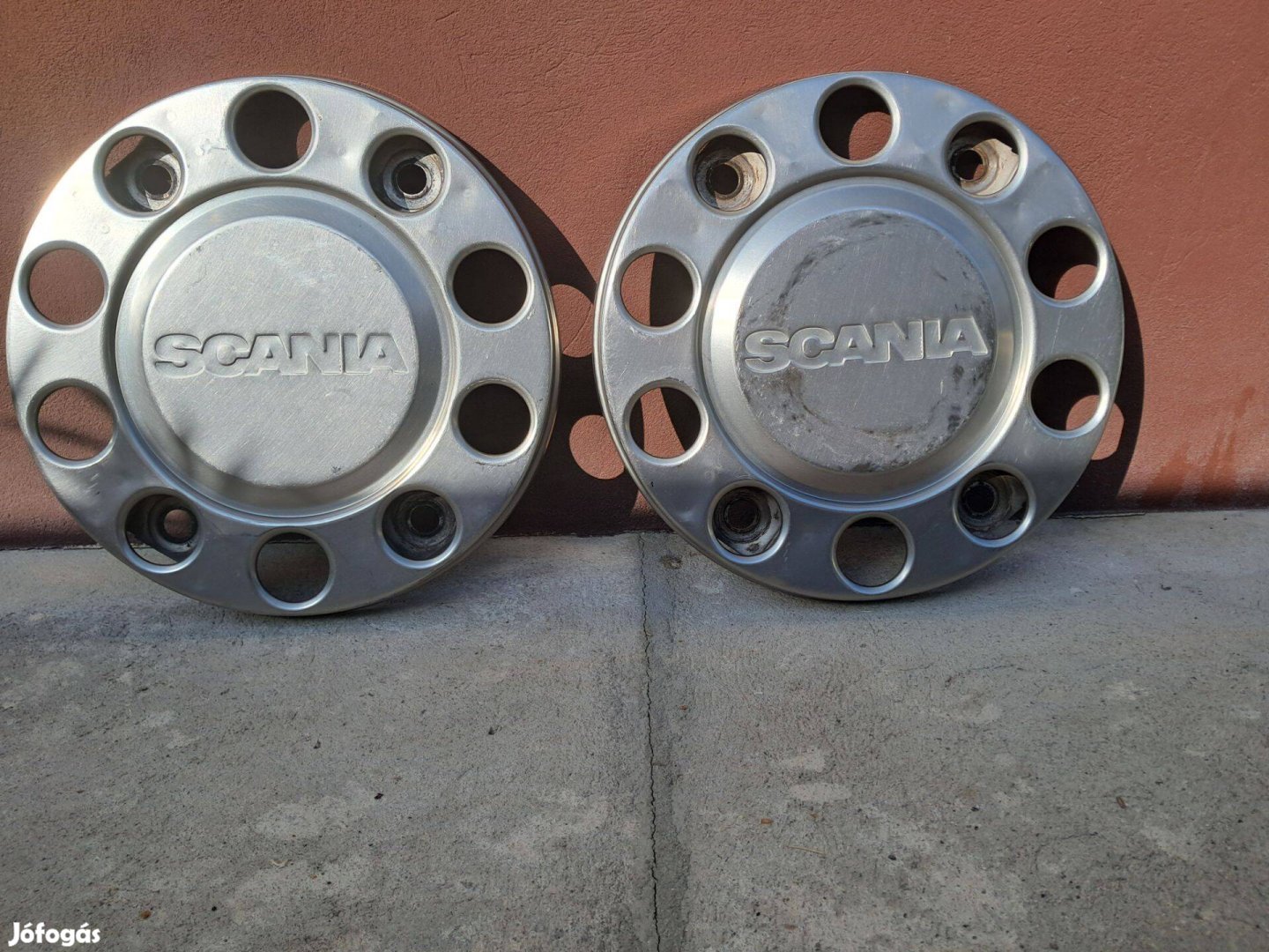 Scania kerékanyavédő