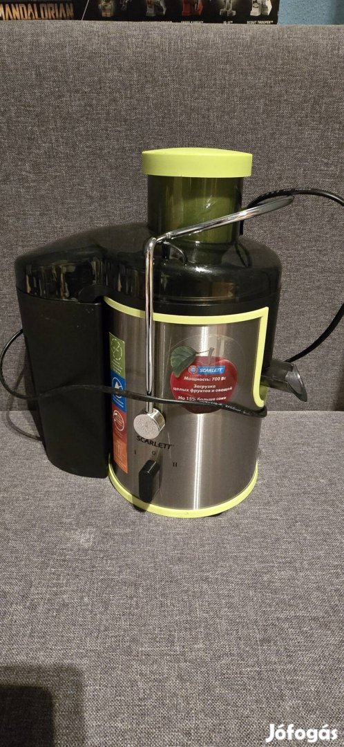 Scarlet gyümőlcs centrifuga