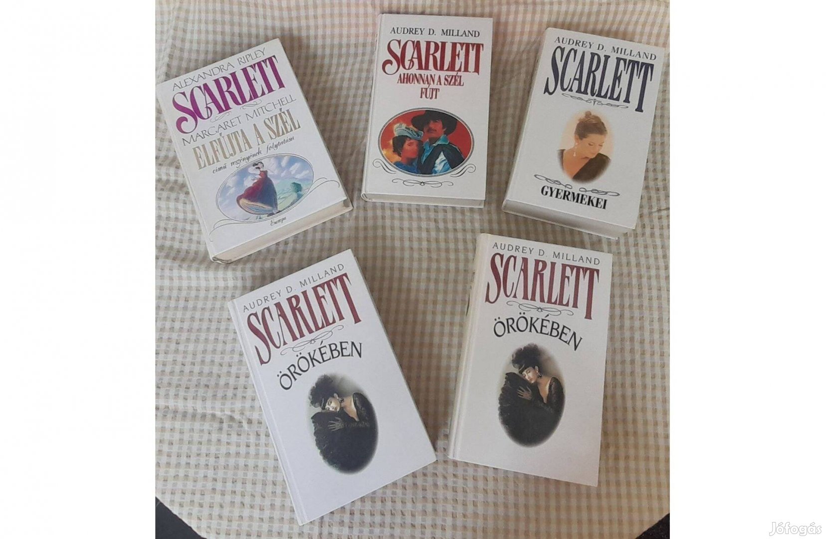 Scarlett könyvek