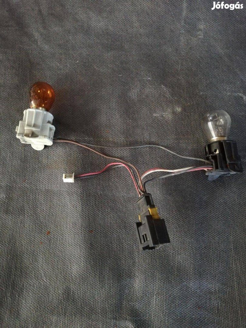Scenic 3 hátsólámpa csatlakozó