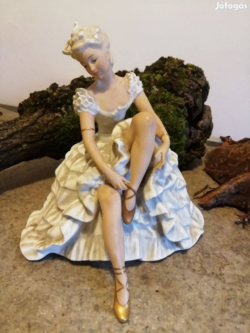 Schaubach Kunst Wallendorf porcelán balerina