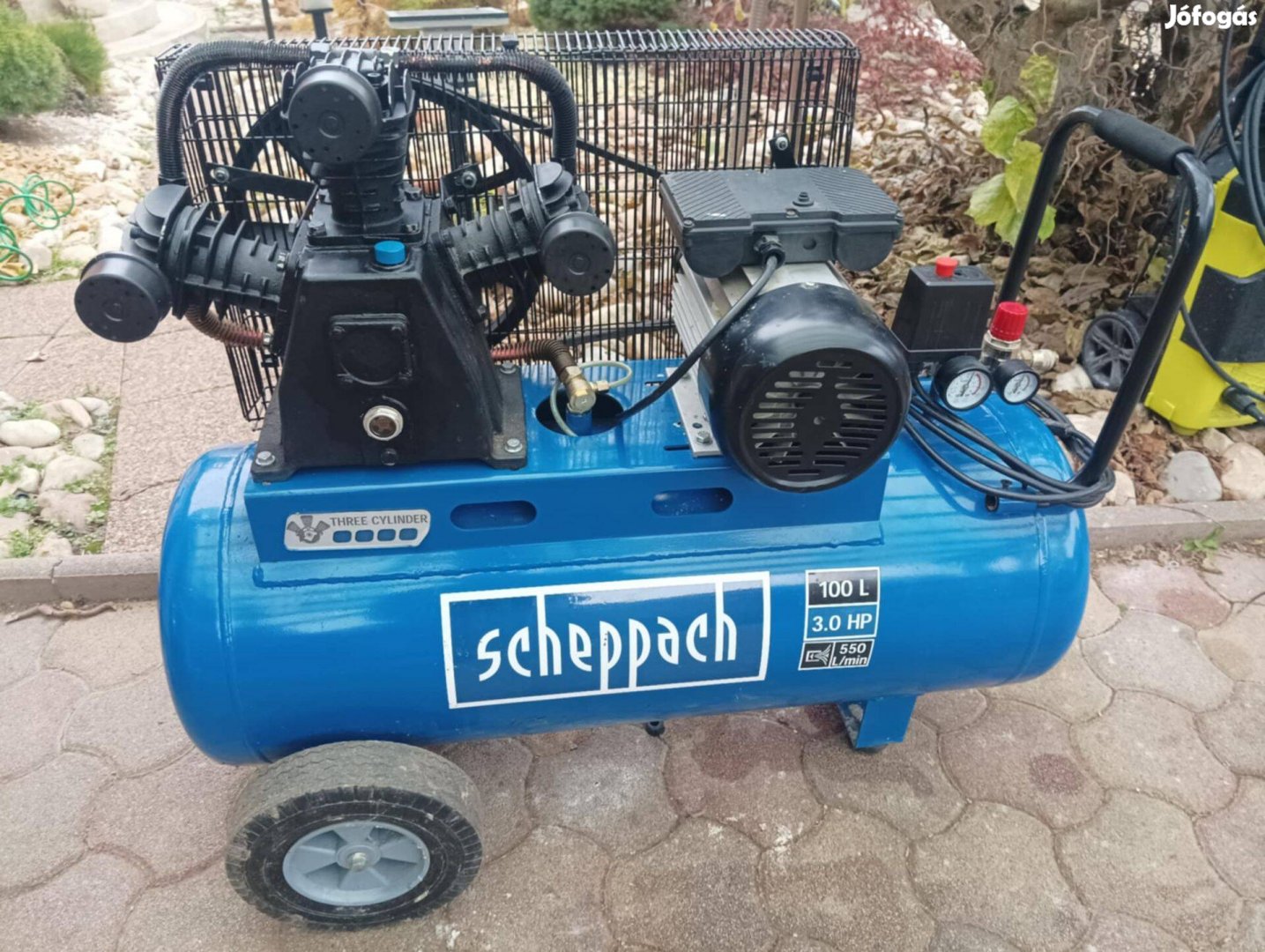 Scheppach 100 L es háromhengeres 10 báros kompresszor