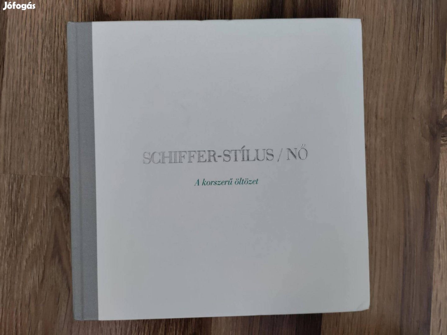Schiffer Miklós: Schiffer-stílus - Nő